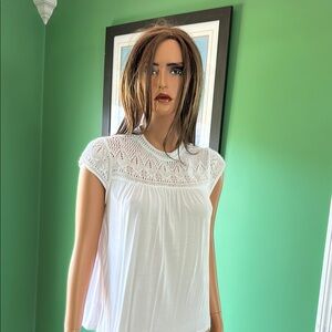 🩶🩶EUC LOFT White Cut Out Top with Elegant Crocheted Details🩶🩶